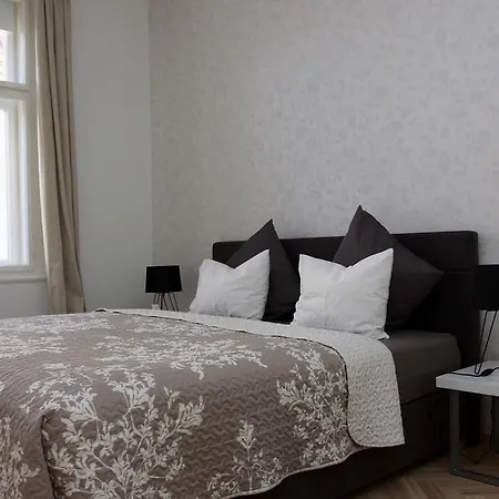 Apartment Lumirova *
